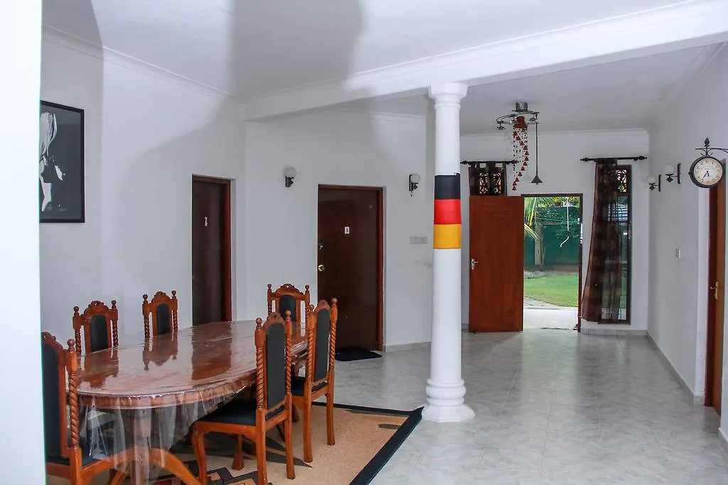 Negombo Village Guesthouse