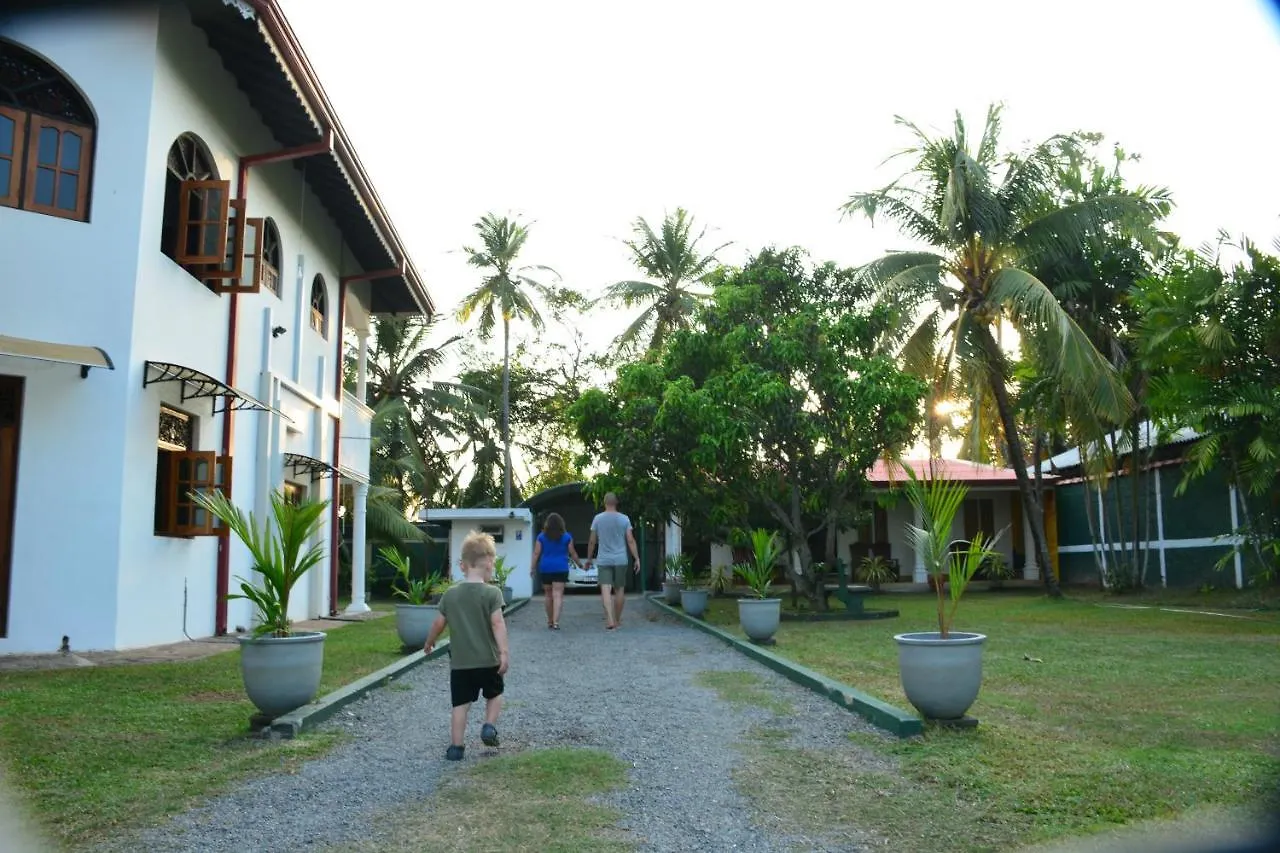 Negombo Village Guesthouse 2*,  Sri Lanka